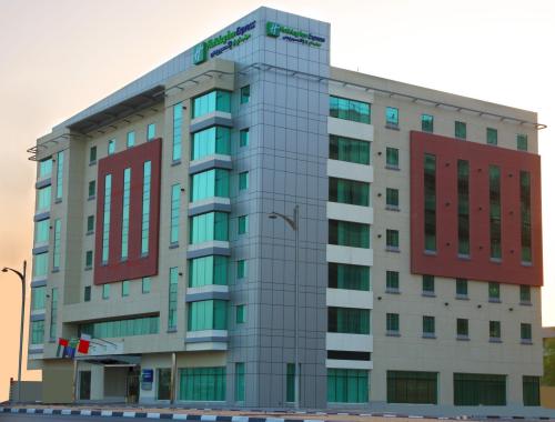 holiday inn express dubai jumeirah an ihg hotel dubai